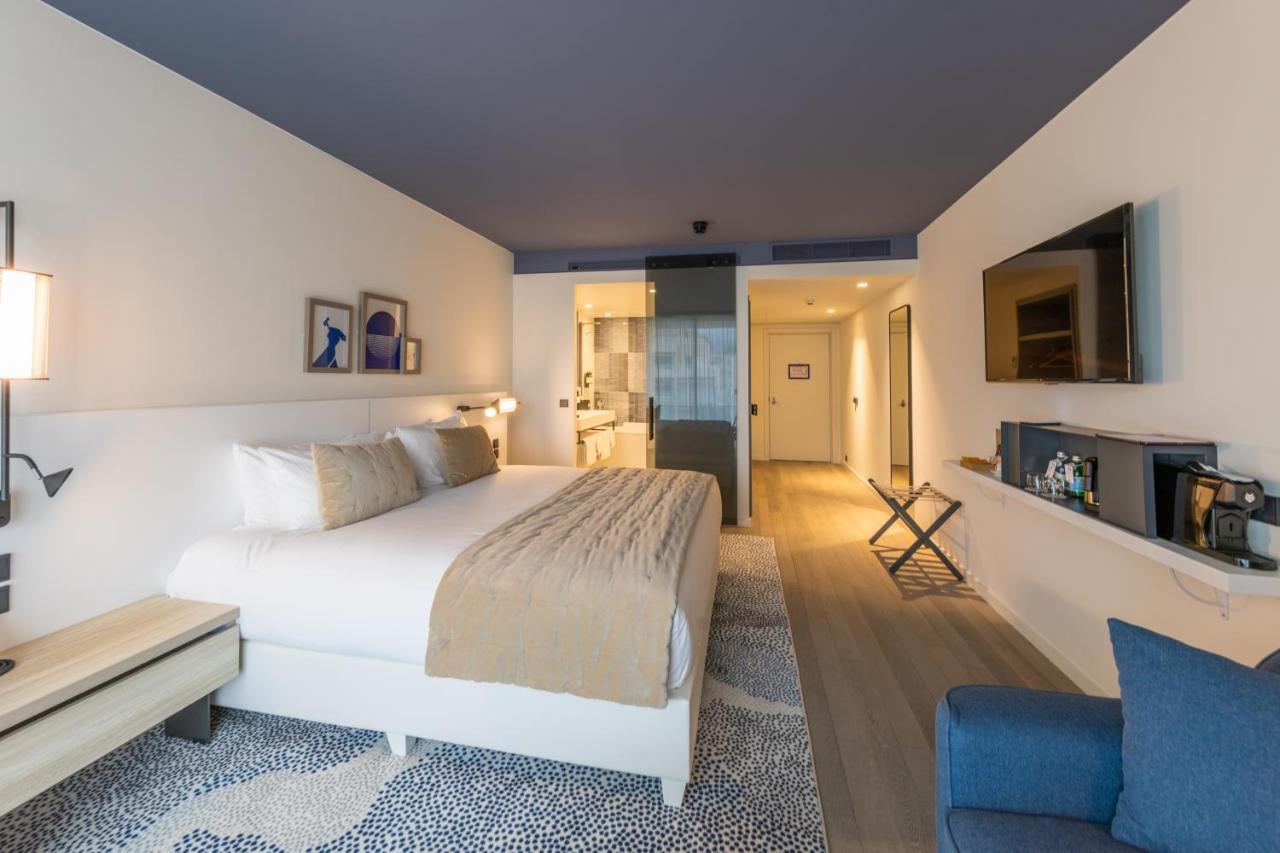 Hotel Indigo Cagnes-Sur-Mer By Ihg Esterno foto