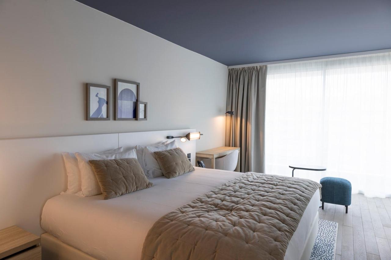 Hotel Indigo Cagnes-Sur-Mer By Ihg Esterno foto