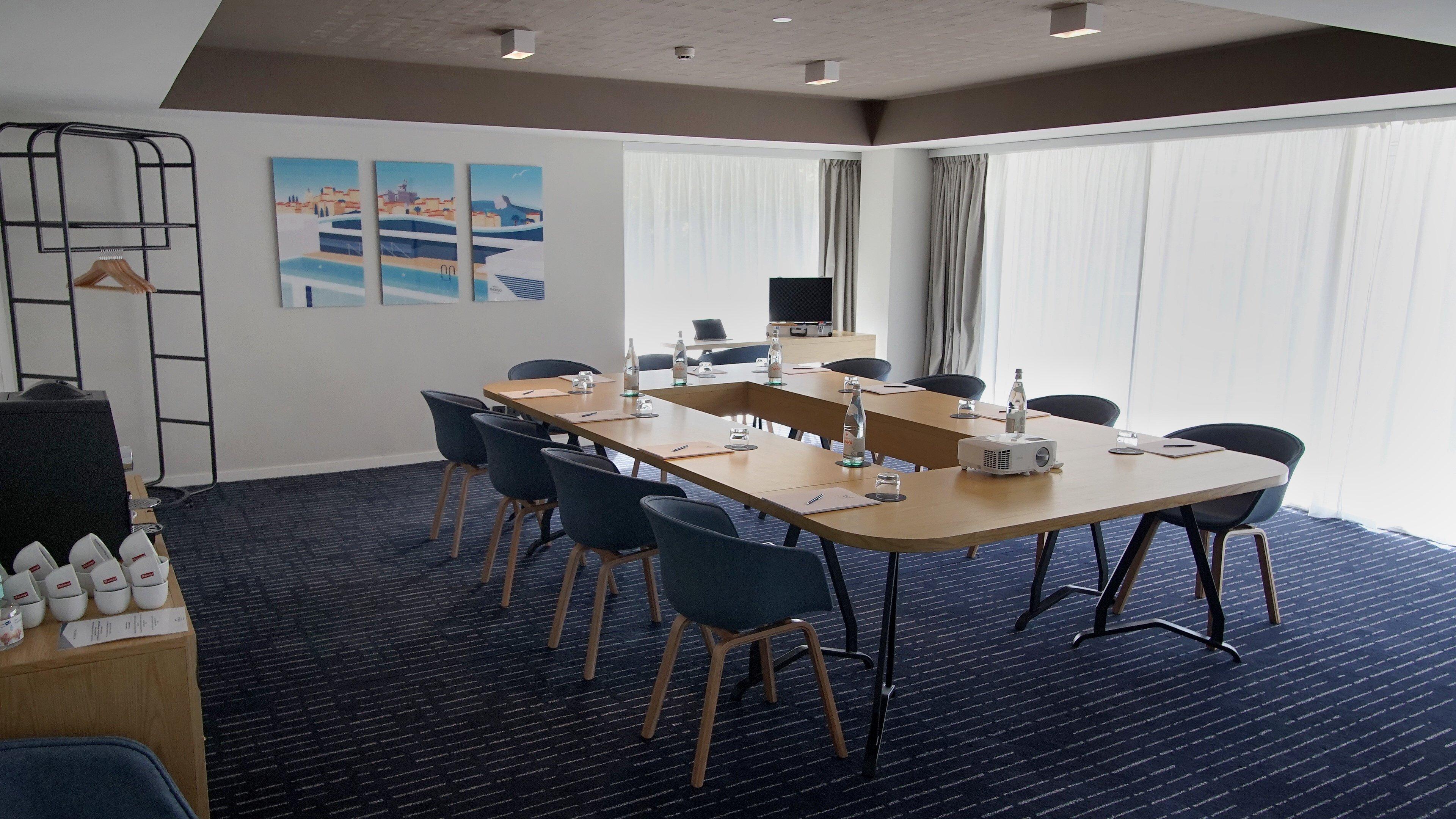 Hotel Indigo Cagnes-Sur-Mer By Ihg Esterno foto
